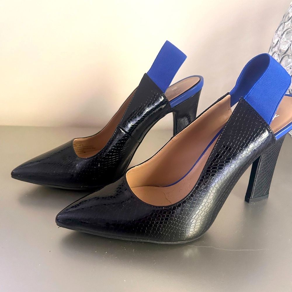 Black Slingback Played Pumps